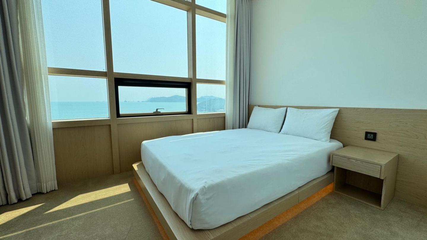 Uh Suite The Haeundae Пусан Екстериор снимка